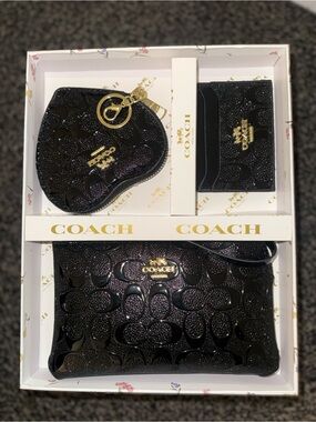 Coach Black Patent Signature Wristlet Set with Gold Hardware